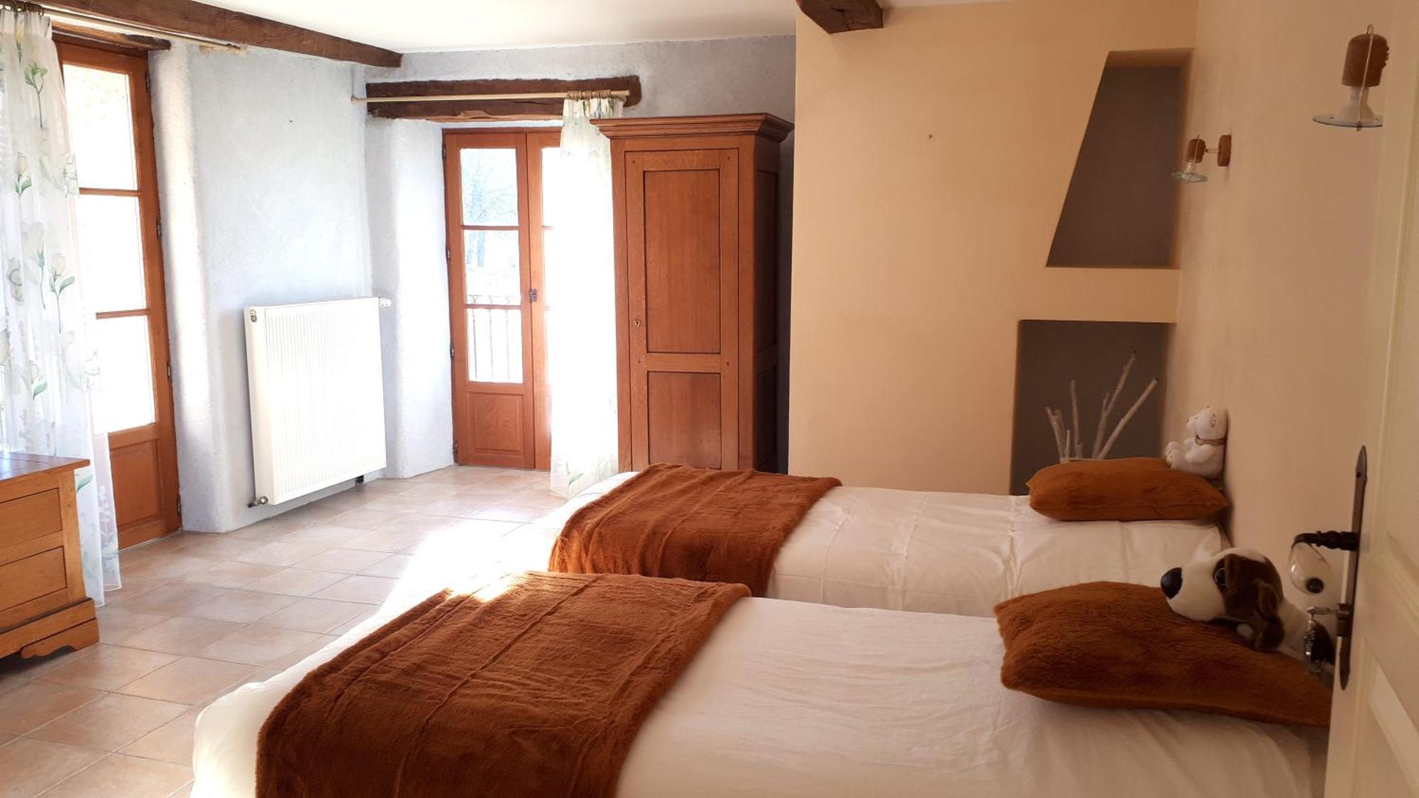 Domaine De Montvianeix Bed & Breakfast Saint-Victor-Montvianeix Exterior photo